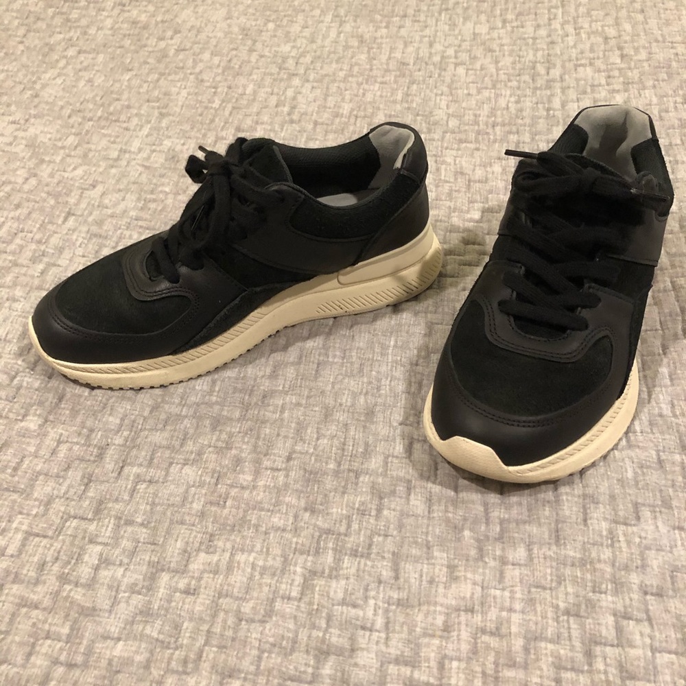 Treads - Picture 3 of 7
